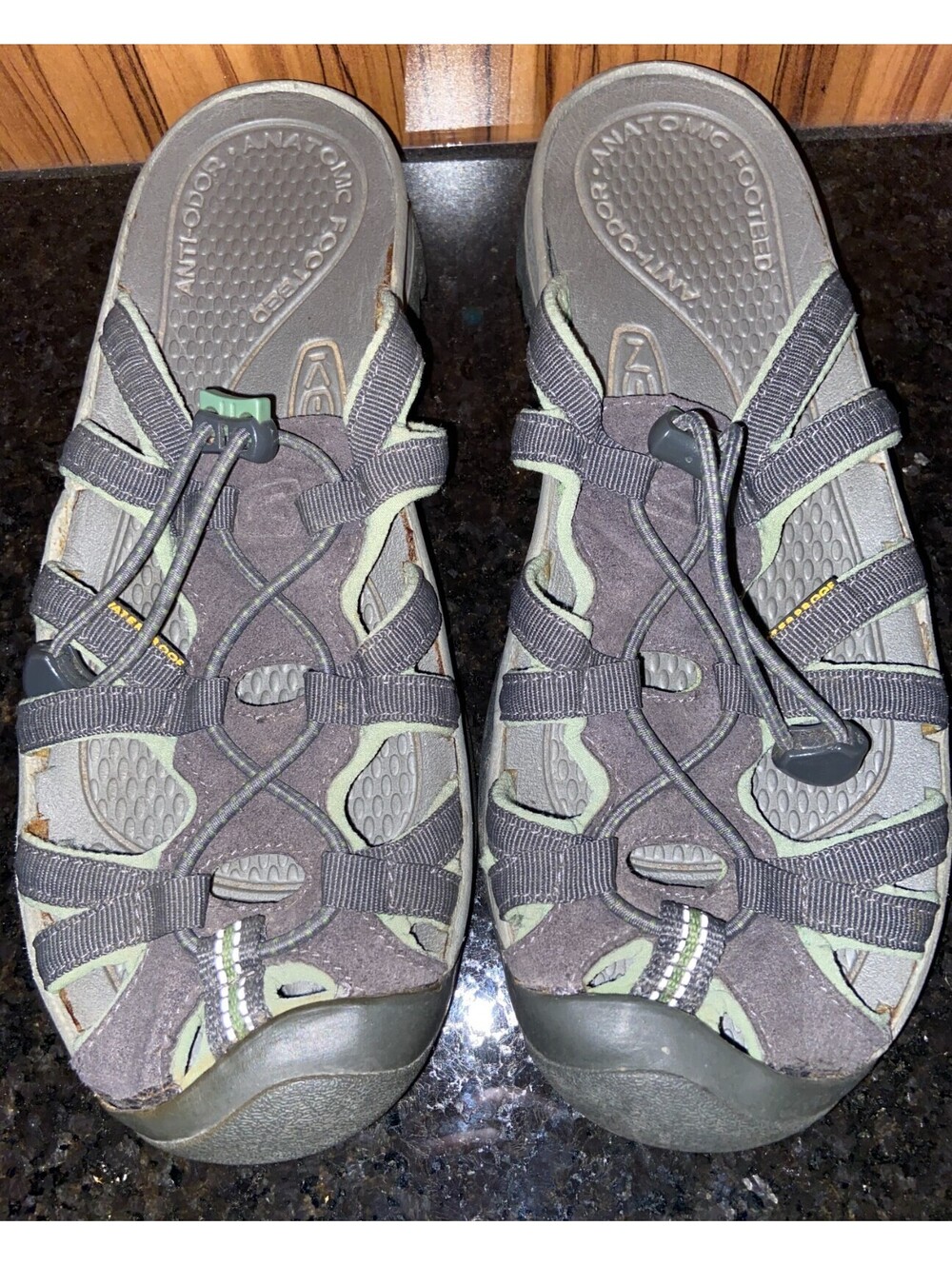 KEEN Women's Sandals 8.5 Womens Green Hiking Athletic Camping Draw Cord Strap